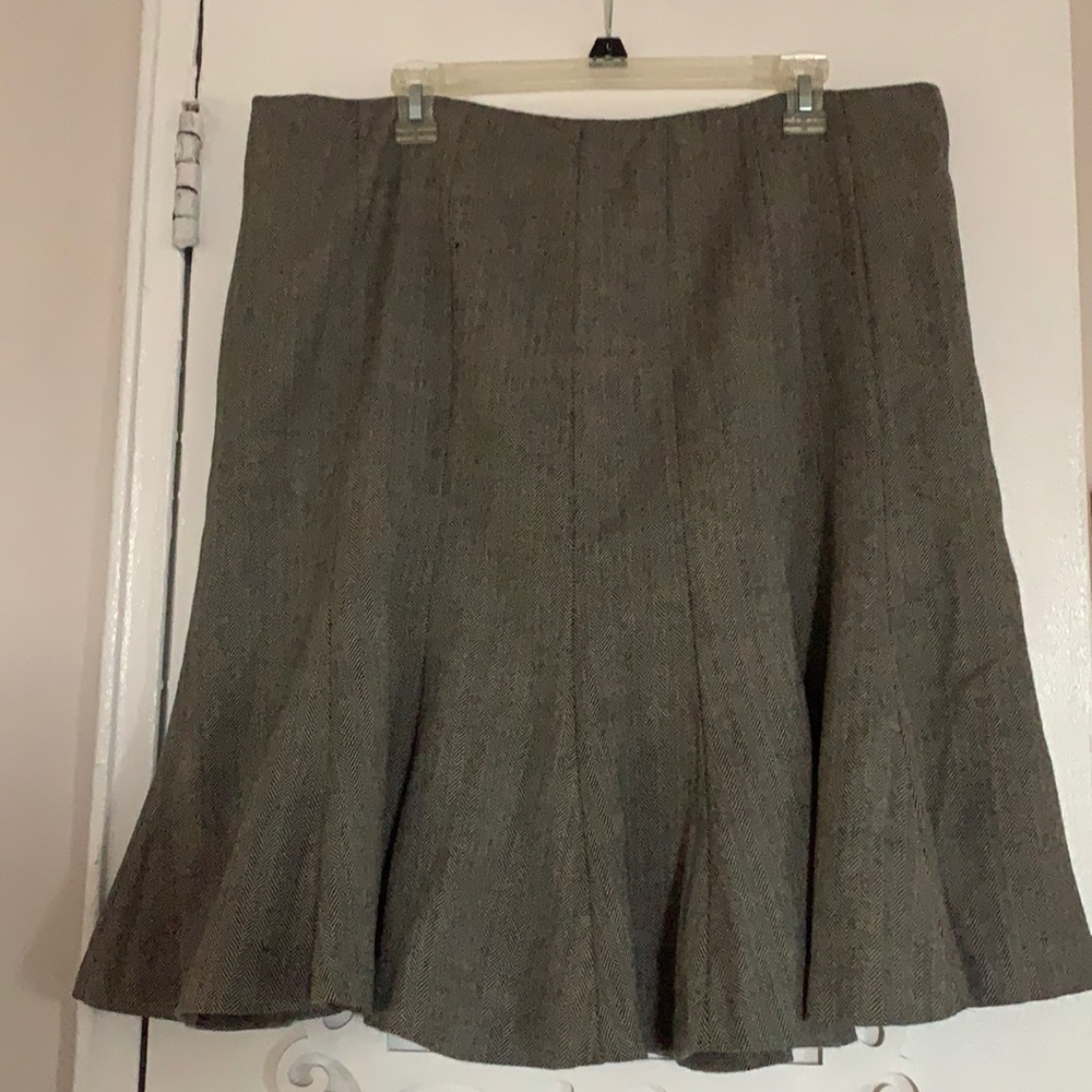 Tweed flared skirt